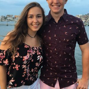 Meet your Posher, Caitlin